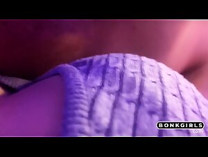 Thumb 6